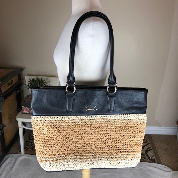 Gusacci Handbags - Gusacci purse woven straw hand bag